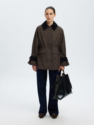 Selected womnoos20254772157160966573