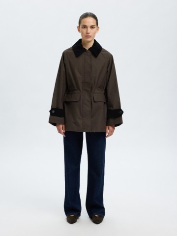 Selected womnoos20254772157160966575